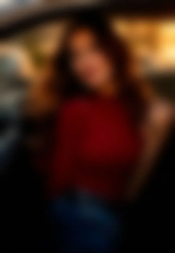 Andrea, 28