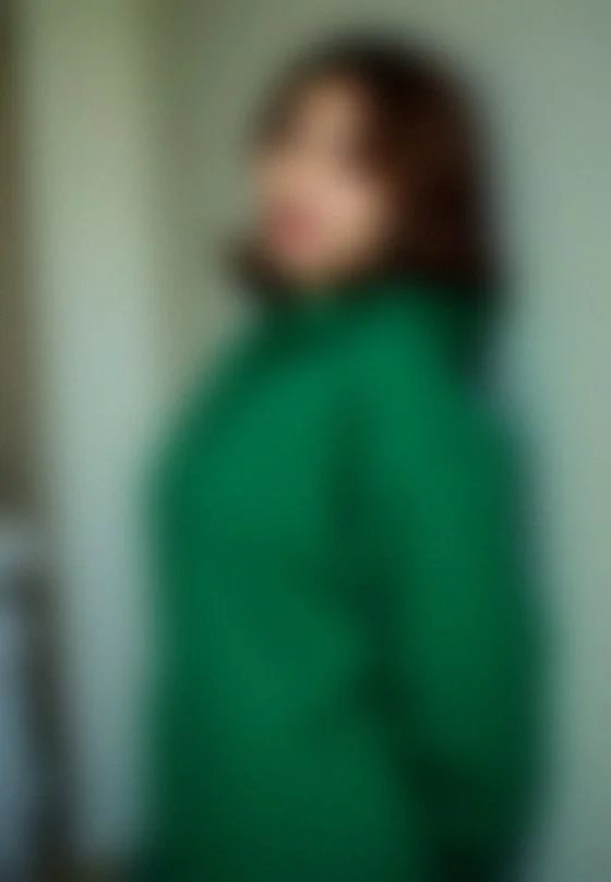 Andrea, 43