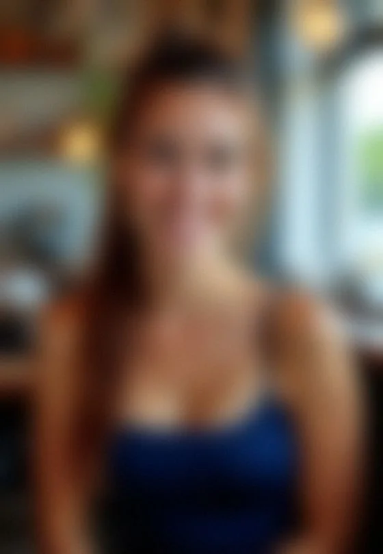 Martina, 24