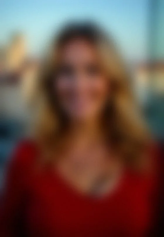 Dana, 44