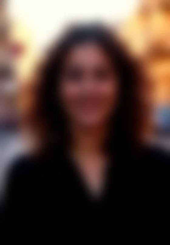 Andrea, 33