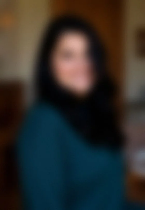 Gabriela, 25